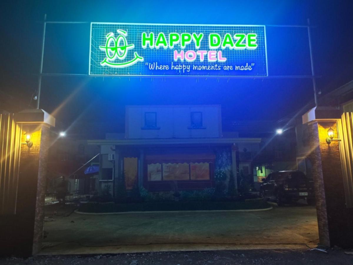 Happy Daze Hotel Tagum Екстер'єр фото