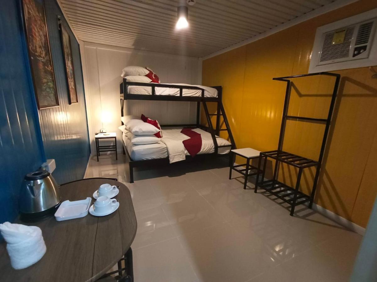 Happy Daze Hotel Tagum Екстер'єр фото